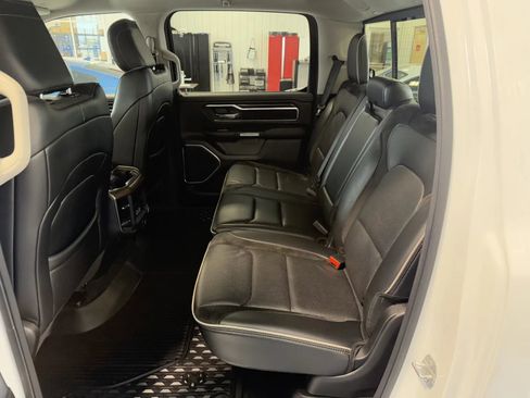 Used 2022 RAM 1500 Laramie AWD/4WD image 14