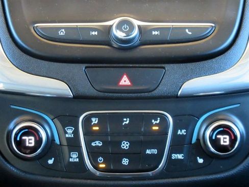 Used 2020 Chevrolet Equinox LT FWD image 26
