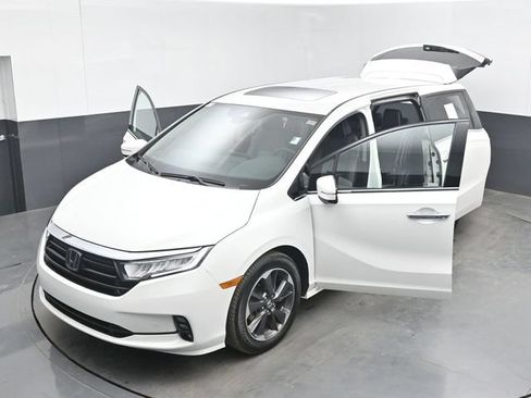 Used 2023 Honda Odyssey Elite image 54