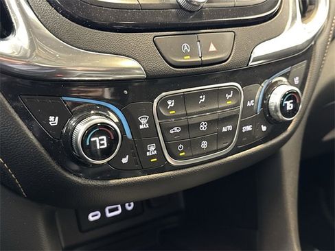 Certified 2021 Chevrolet Equinox Premier image 22