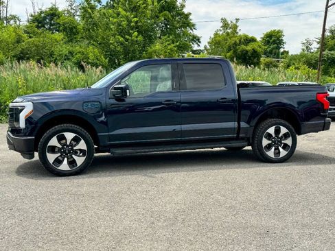 Used 2024 Ford F150 Lightning Platinum AWD/4WD image 6