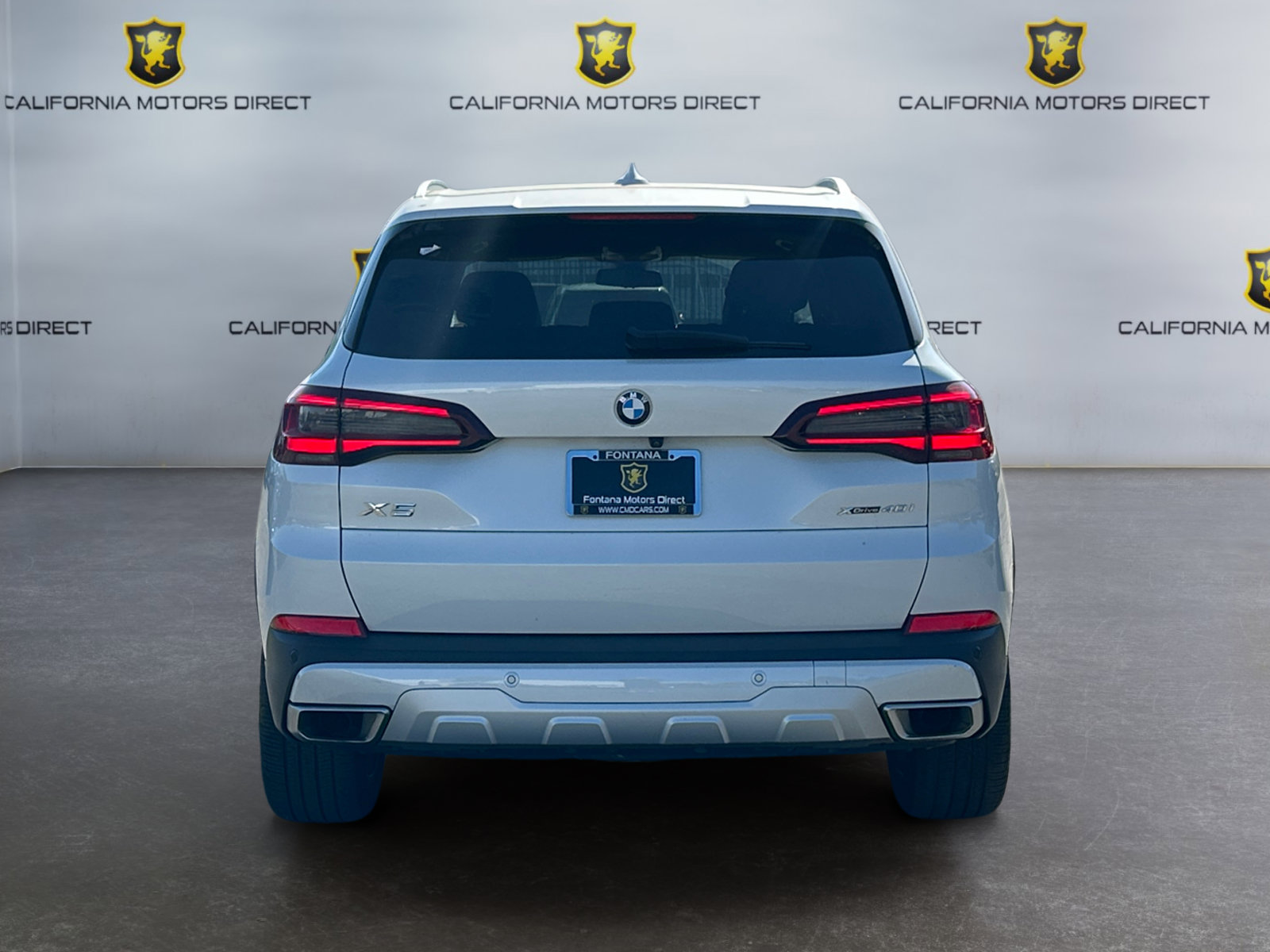 Used 2023 BMW X5 xDrive40i w/ Premium Package AWD/4WD image 4