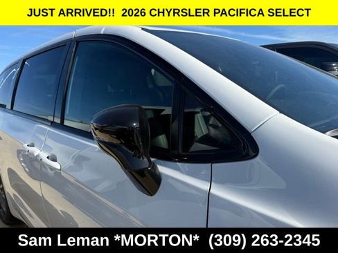 New 2026 Chrysler Pacifica Select image 4