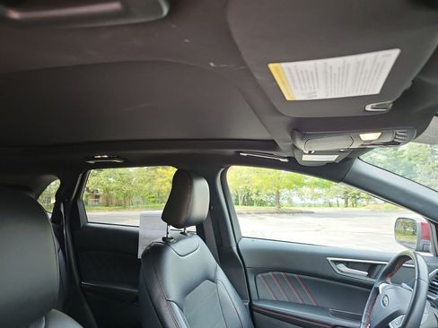 Used 2024 Ford Edge ST-Line AWD/4WD image 13