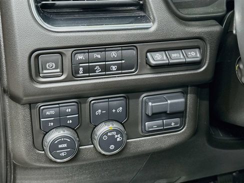 Used 2023 Chevrolet Tahoe High Country w/ LPO, Illumination Package AWD/4WD image 13
