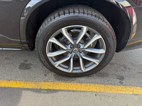 Used 2019 Volvo XC90 T6 Momentum w/ Protection Package Premier AWD/4WD image 9