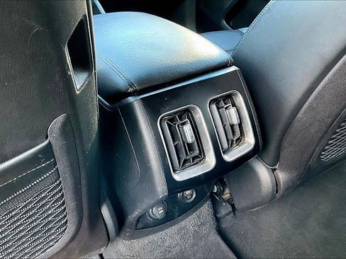 Used 2022 Kia Sorento S image 24