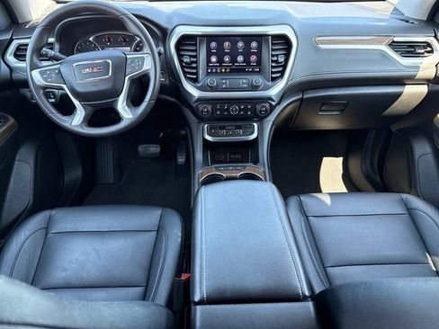 Used 2023 GMC Acadia SLE FWD image 13