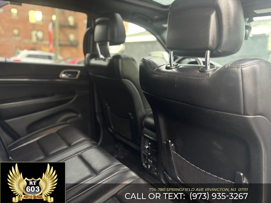 Used 2017 Jeep Grand Cherokee Limited w/ Luxury Group II AWD/4WD image 10