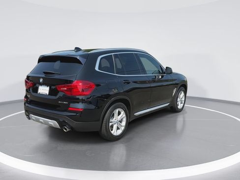 Used 2018 BMW X3 xDrive30i w/ Premium Package AWD/4WD image 8