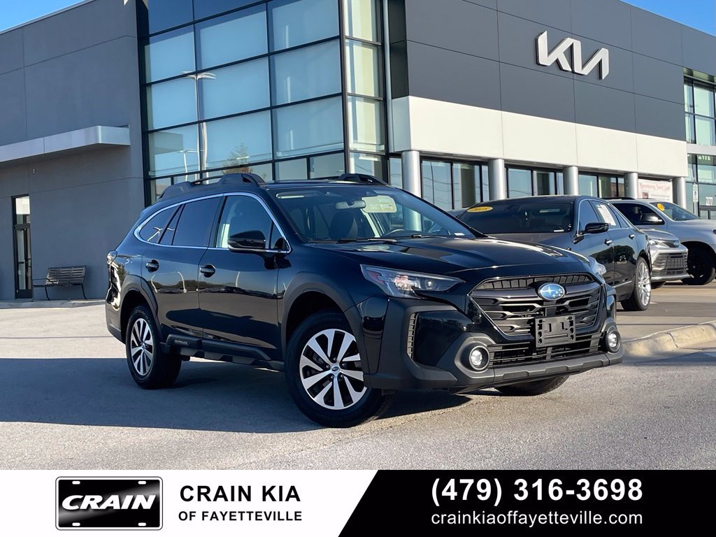 Used 2023 Subaru Outback Premium AWD/4WD image 1