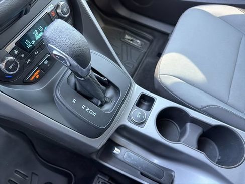 Used 2016 Ford Escape SE w/ Equipment Group 201A FWD image 19