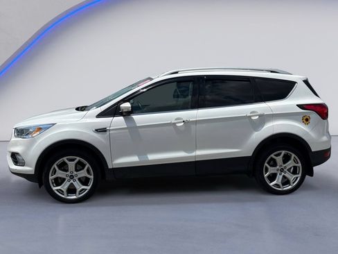 Used 2019 Ford Escape Titanium AWD/4WD image 3