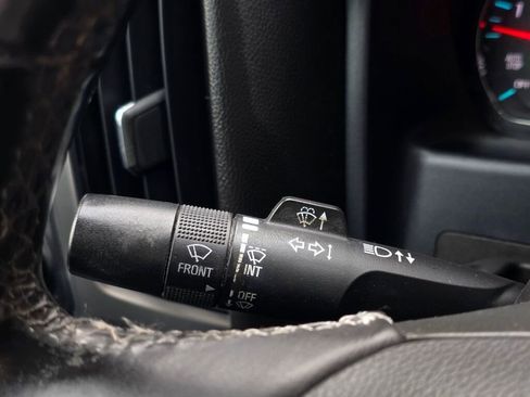 Used 2017 Chevrolet Silverado 1500 LT w/ LT Eassist Package image 27