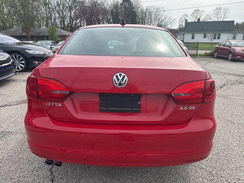 Used 2011 Volkswagen Jetta SE image 6
