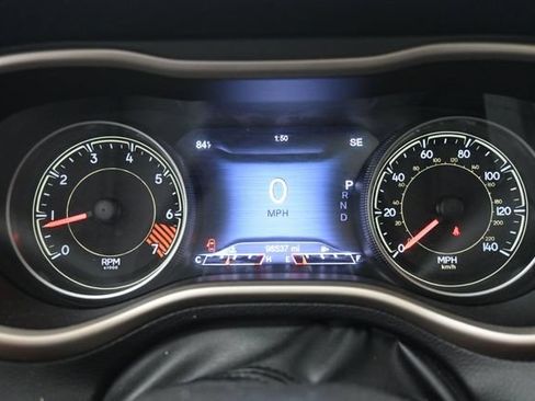 Used 2014 Jeep Cherokee Limited AWD/4WD image 17