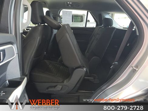 Used 2021 Ford Explorer XLT w/ Class III Trailer Tow Package AWD/4WD image 15