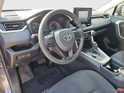 Used 2021 Toyota RAV4 LE w/ Carpet Mat Package (TMS) AWD/4WD image 9