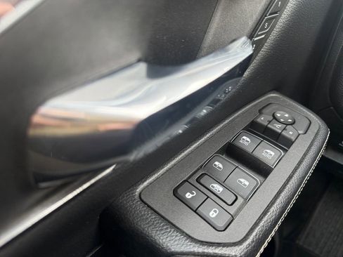 Certified 2025 RAM 1500 Laramie image 28