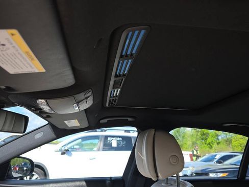 Used 2017 Mercedes-Benz E 300 4MATIC w/ Premium 2 Package image 16