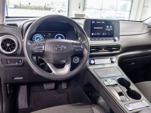 Used 2023 Hyundai Kona SE FWD image 16