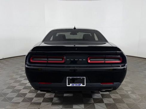 Used 2017 Dodge Challenger GT w/ Driver Convenience Group AWD/4WD image 8