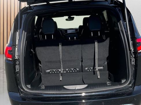 New 2026 Chrysler Pacifica Select FWD image 23