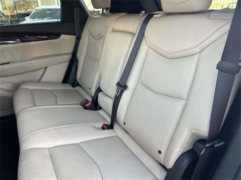 Used 2017 Cadillac XT5 Luxury w/ Driver Awareness Package image 30