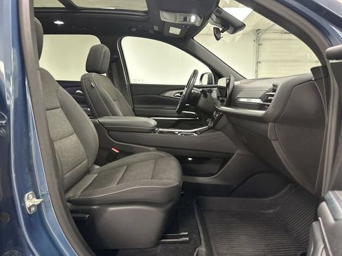 Used 2024 Chevrolet Traverse LT w/ LPO, Floor Liner Package AWD/4WD image 19