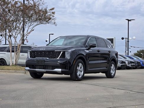 New 2026 Kia Sorento LX image 2