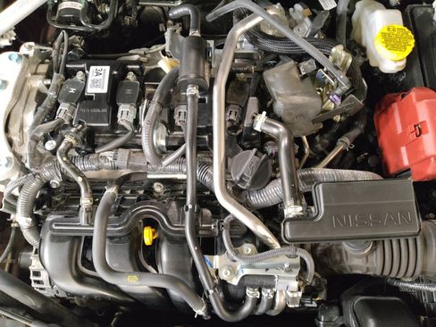 Used 2025 Nissan Sentra SV image 30