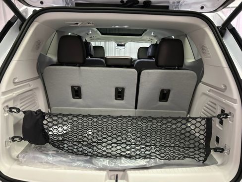 New 2026 GMC Acadia Denali w/ Super Cruise Package image 24