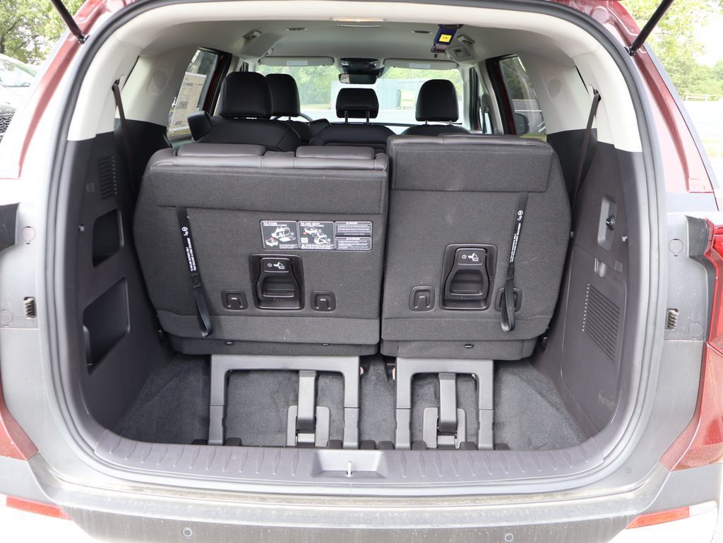New 2025 Kia Carnival FWD image 18