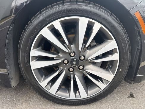 Used 2019 Lincoln MKZ Reserve w/ Luxury Package image 11