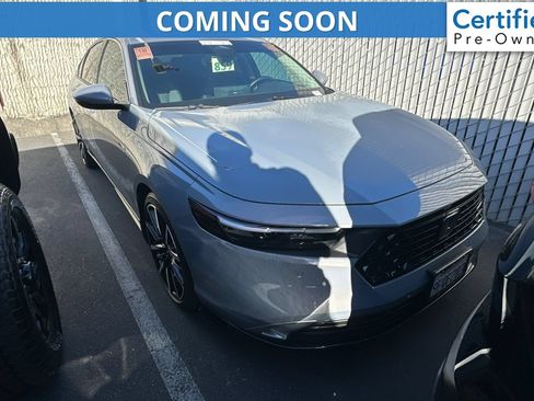 Used 2023 Honda Accord Touring image 1