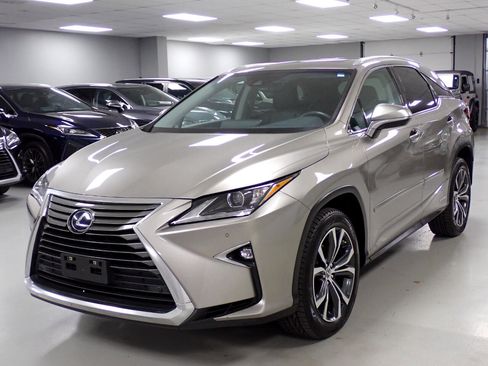 Used 2019 Lexus RX 450h AWD image 4