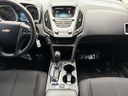 Used 2017 Chevrolet Equinox LS FWD image 14