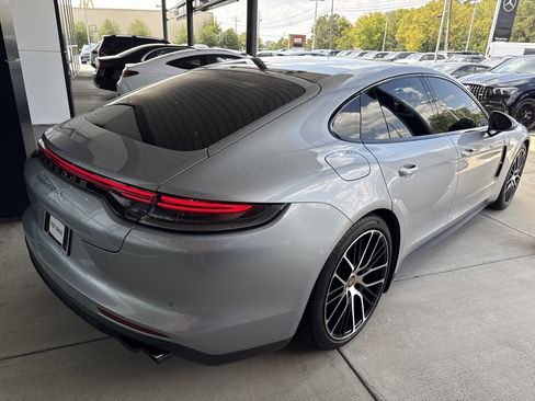Used 2023 Porsche Panamera Platinum Edition image 11
