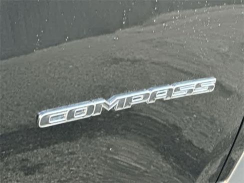 Used 2022 Jeep Compass Latitude w/ Convenience Group image 26