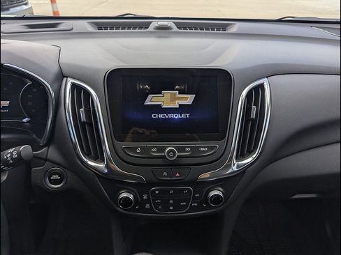 Used 2024 Chevrolet Equinox LT AWD/4WD image 32