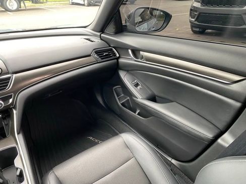 Used 2021 Honda Accord Sport image 35