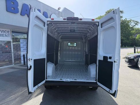 Used 2026 RAM ProMaster 2500 w/ Convenience Group FWD image 21