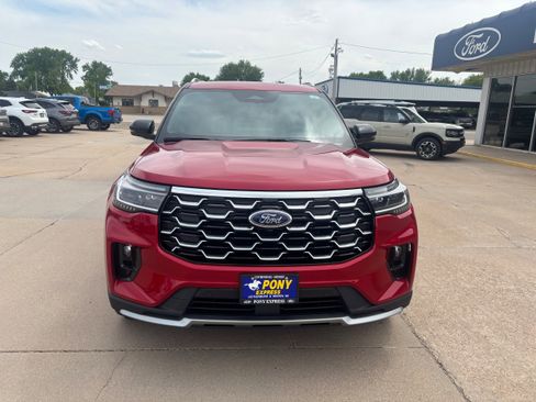 Used 2025 Ford Explorer Platinum w/ Ultimate Package AWD/4WD image 9