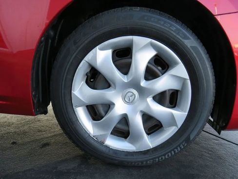 Used 2016 MAZDA MAZDA3 i Sport image 45