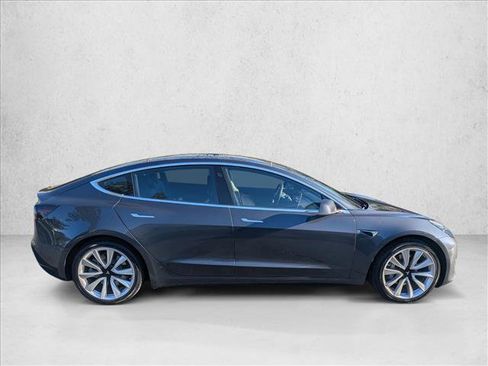 Used 2020 Tesla Model 3 Performance image 4