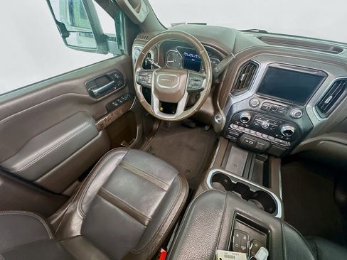 Used 2020 GMC Sierra 3500 Denali w/ Denali Ultimate Package image 9