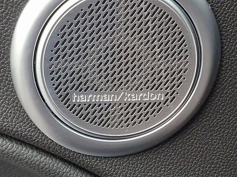 Used 2024 Alfa Romeo Stelvio Quadrifoglio image 26