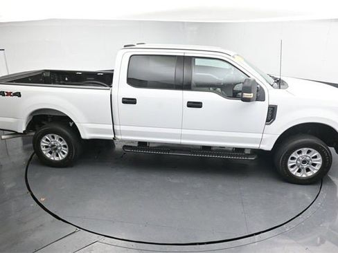 Used 2022 Ford F250 XLT w/ Snow Plow Prep Package image 29