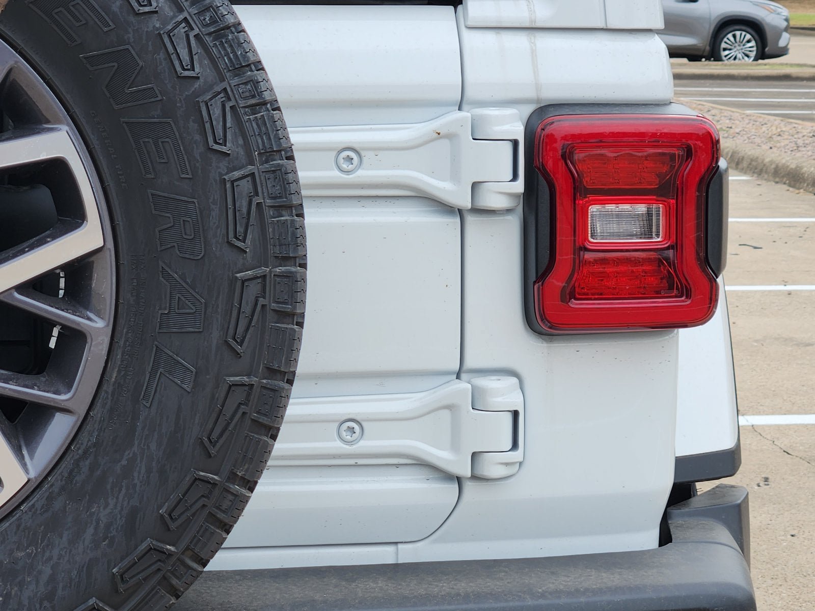 New 2026 Jeep Wrangler Unlimited Sahara AWD/4WD image 16