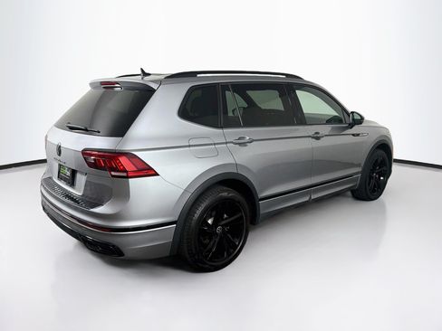 Used 2023 Volkswagen Tiguan SE R-Line FWD image 9